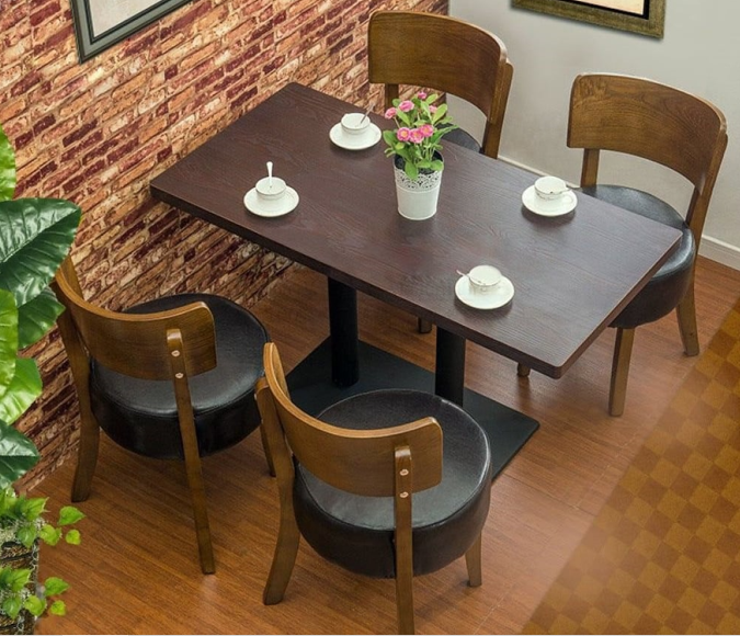 Table with chairs MADE300 – Chic Homz - Main Image