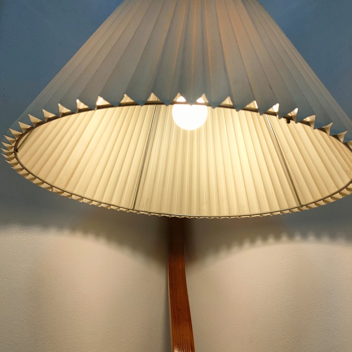 أباجورة أرضية 160×50سم - EIT27