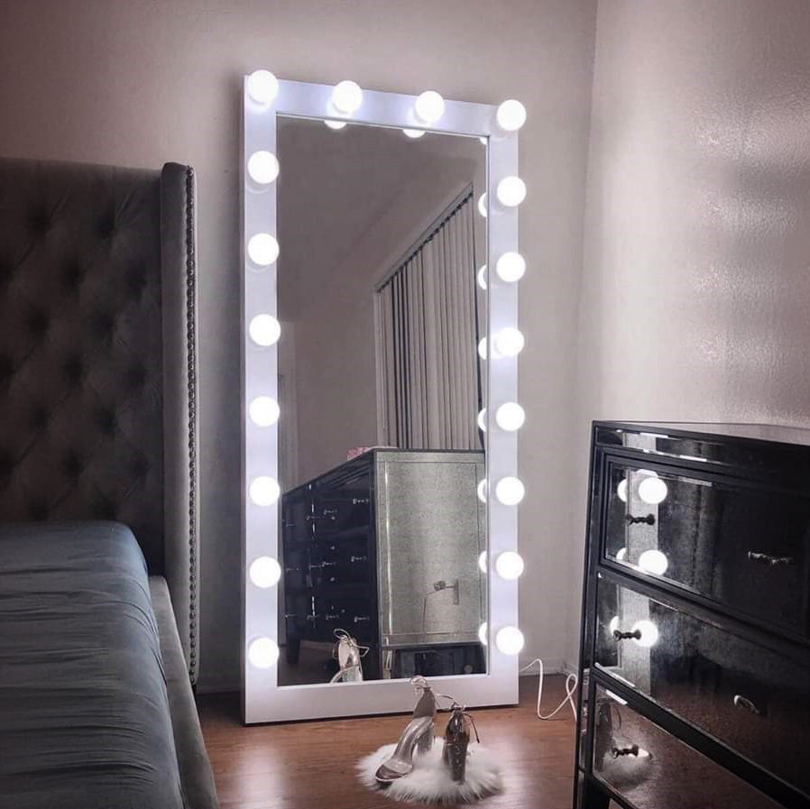 برواز مرايا مضئ