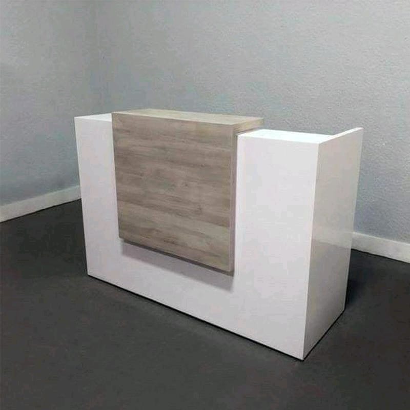 مكتب استقبال