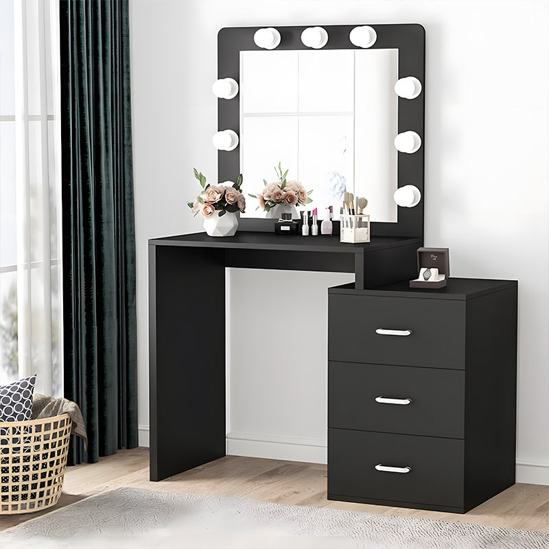 تسريحة مع مرايا