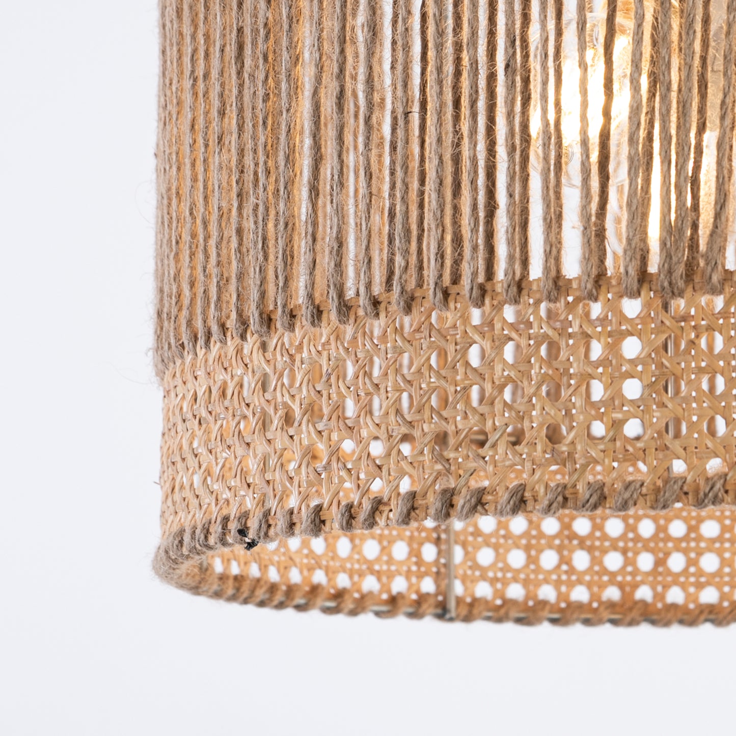 Burlap thread chandelier with natural cane, 40 x 50 cm - TBS570