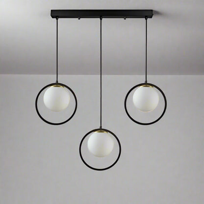 مصباح سقف ثلاثي