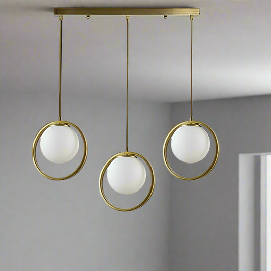 مصباح سقف ثلاثي