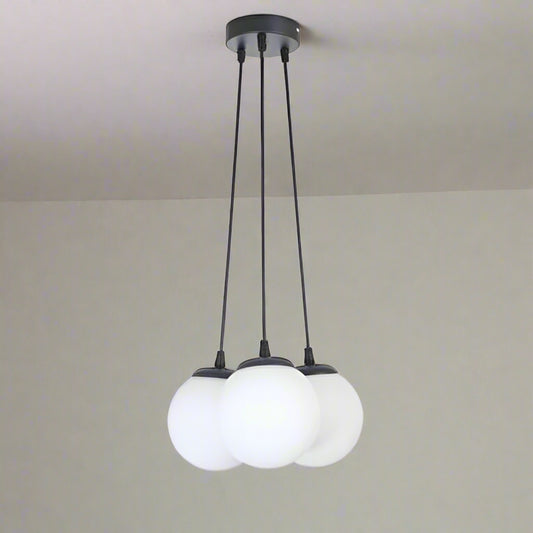 مصباح سقف ثلاثي