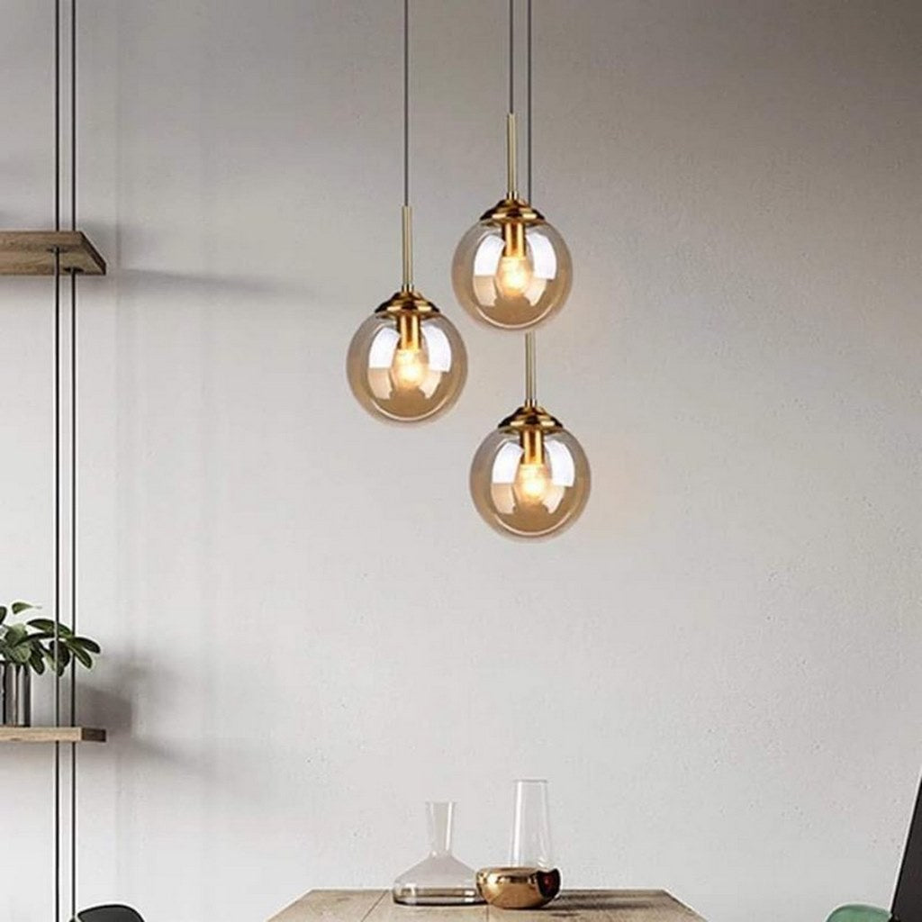 مصباح سقف ثلاثي