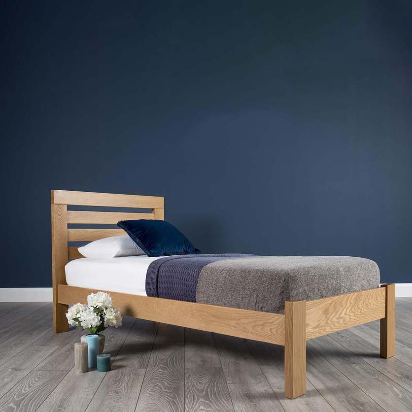 Natural wood bed - 100 x 200 cm - SHR174-F