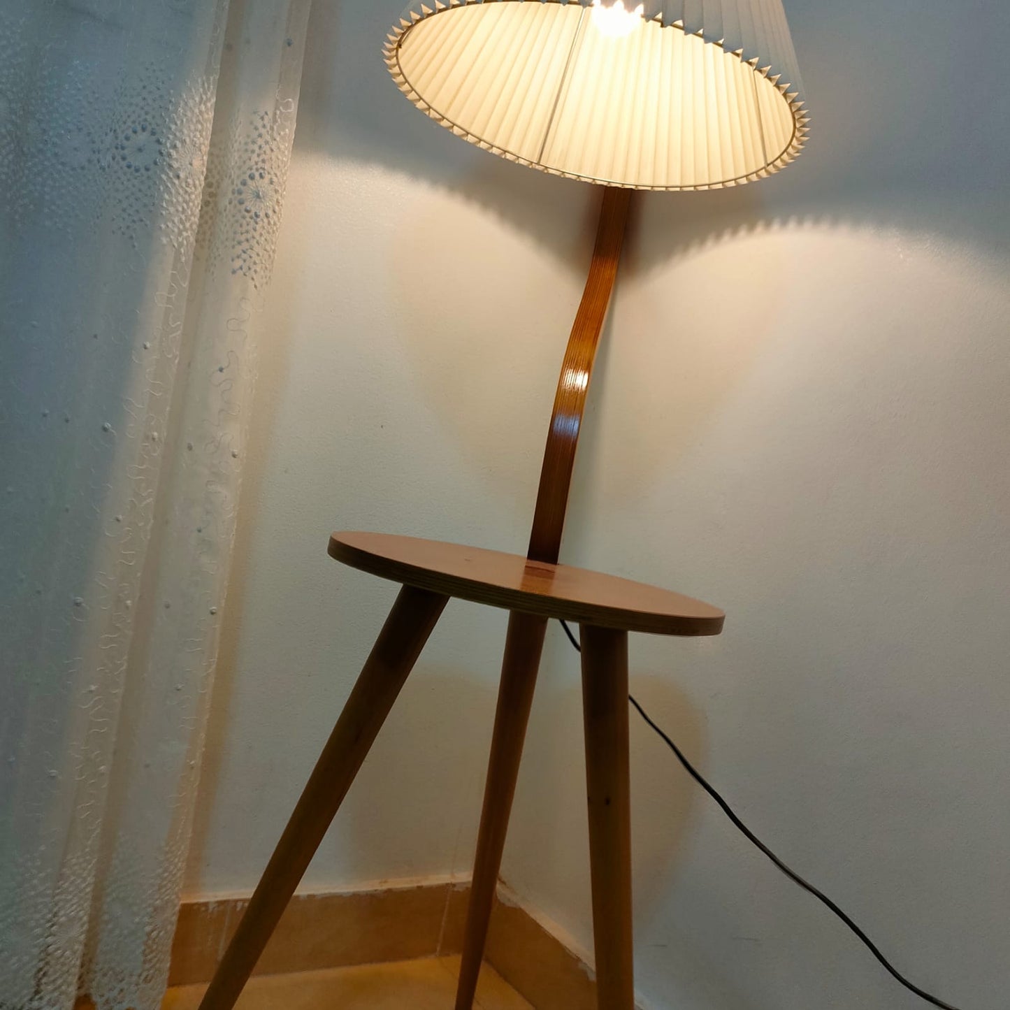 أباجورة أرضية 160×50سم - EIT27