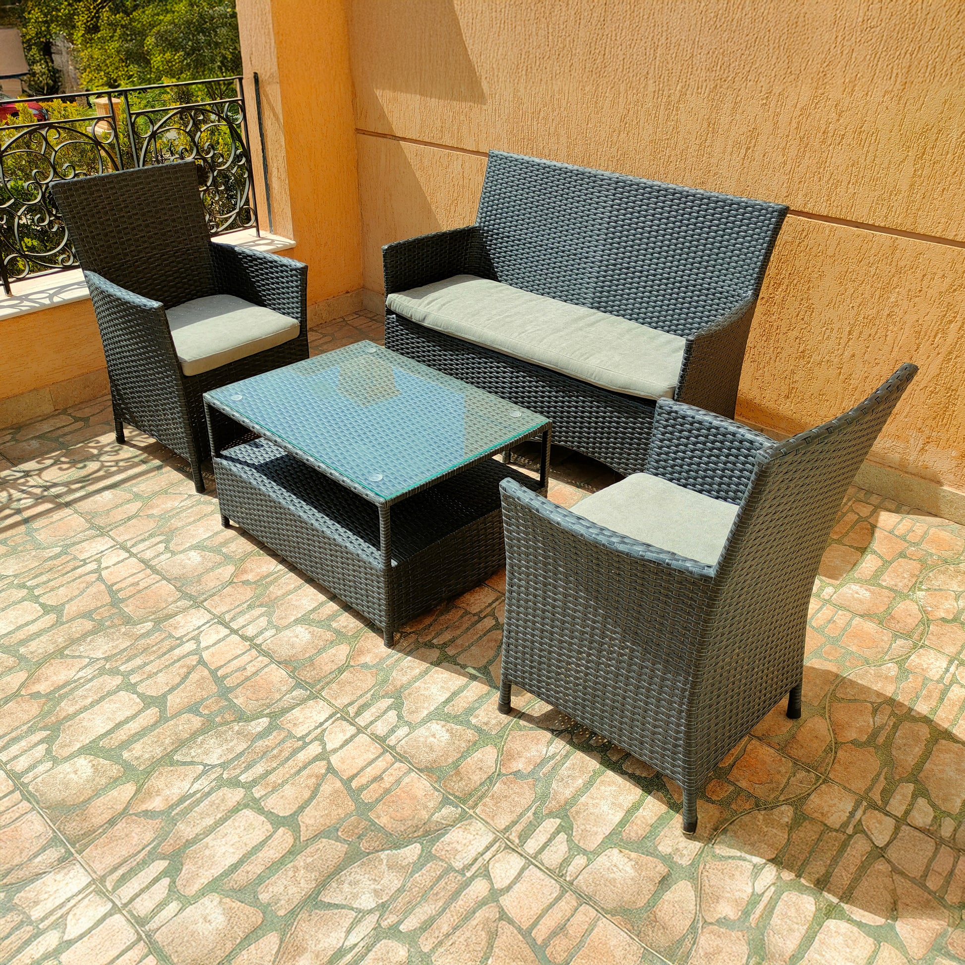 طقم اثاث خارجي 4 قطع