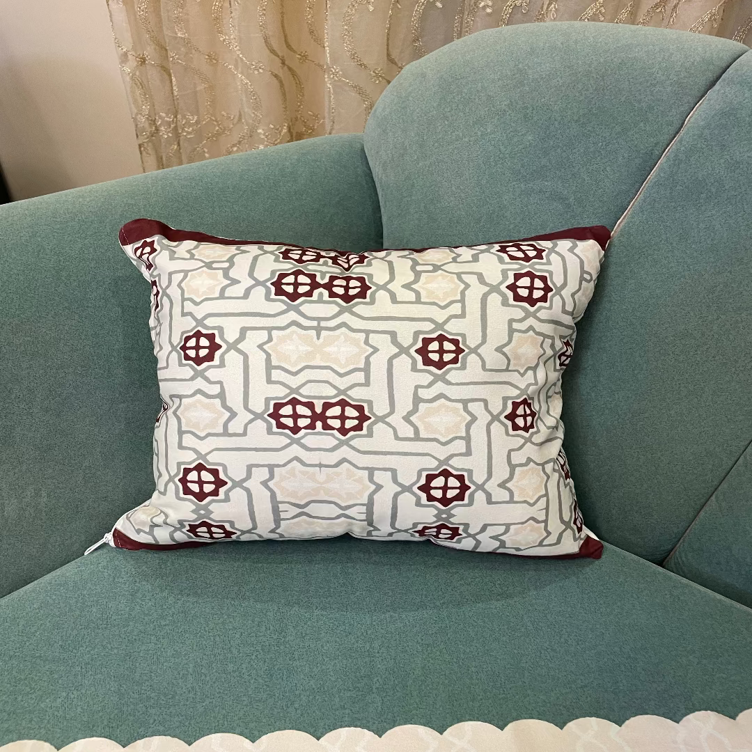 Cushion set with runner - 4 pieces - DEL96