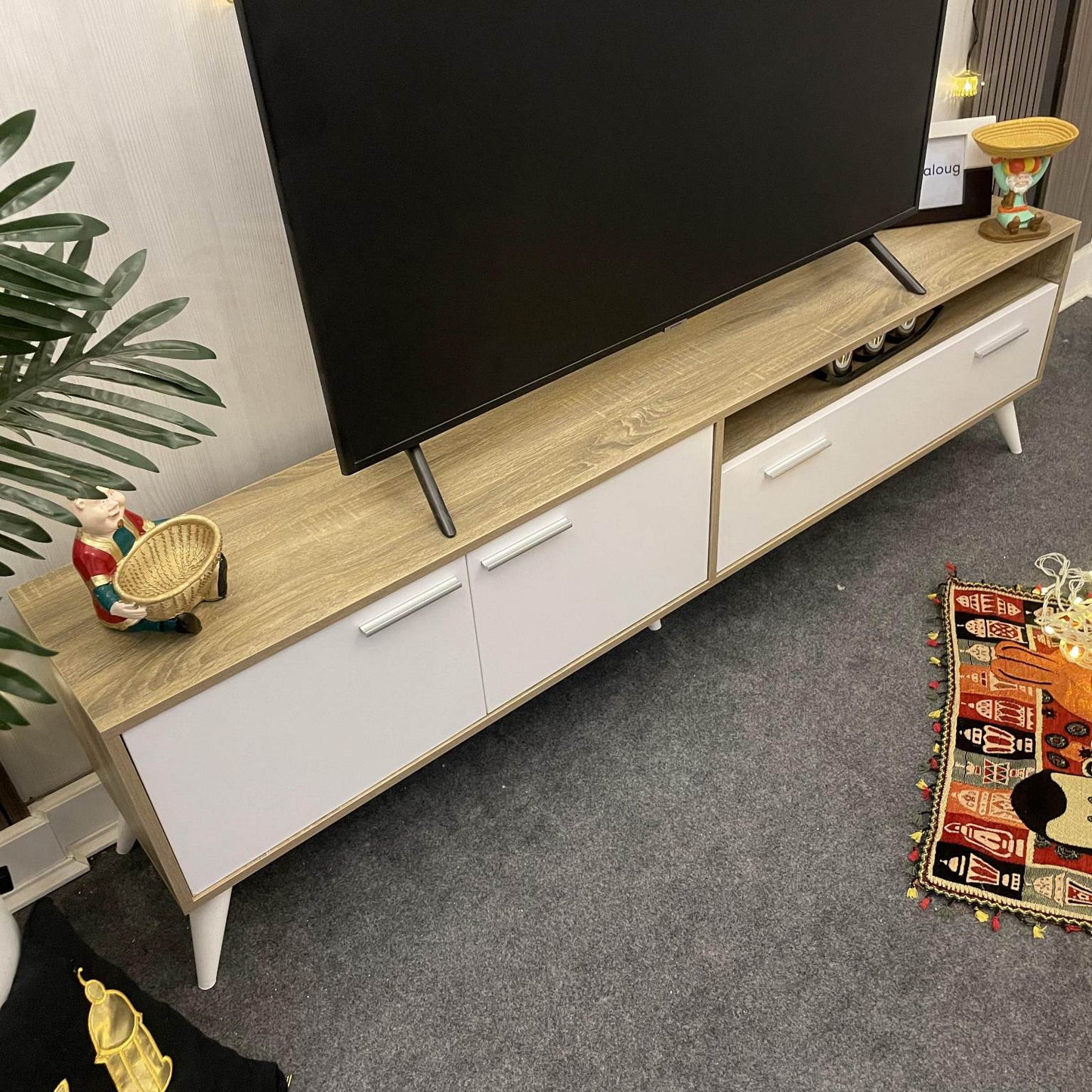 TV table 30×180 cm - LOG209