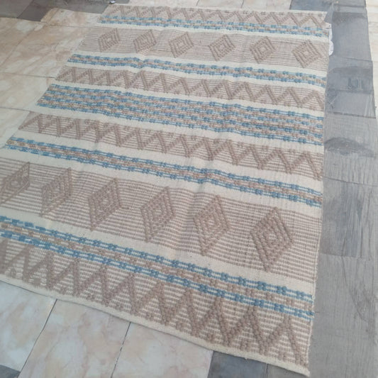 سجادة يدوية