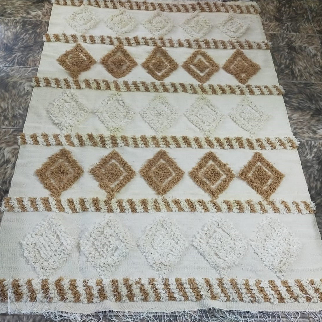 سجادة يدوية