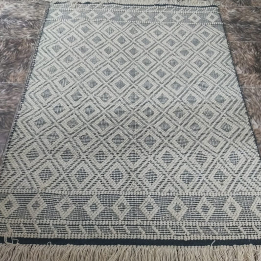 سجادة يدوية