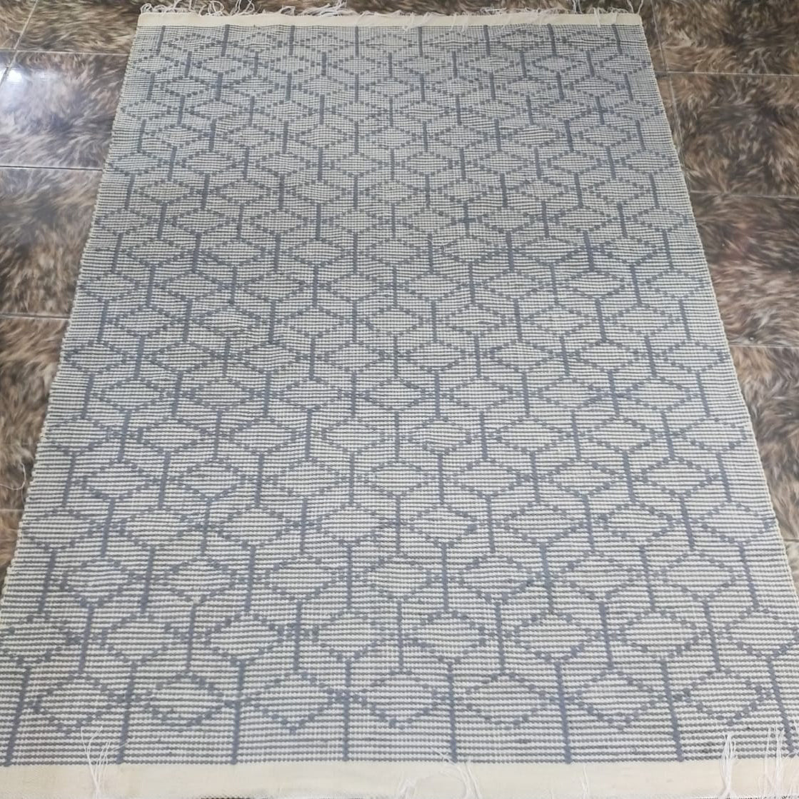 سجادة يدوية