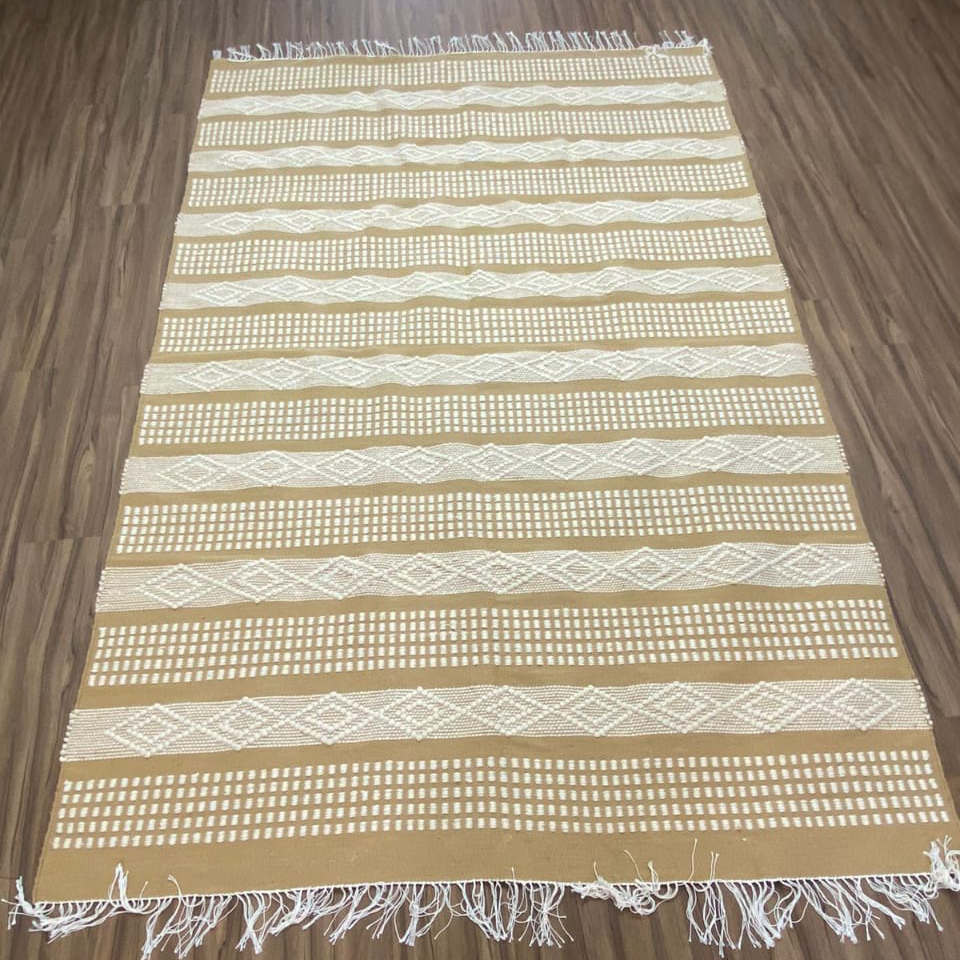 سجادة يدوية