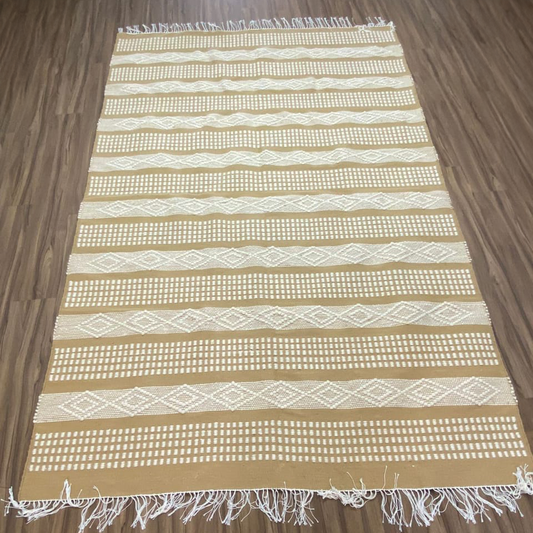 سجادة يدوية