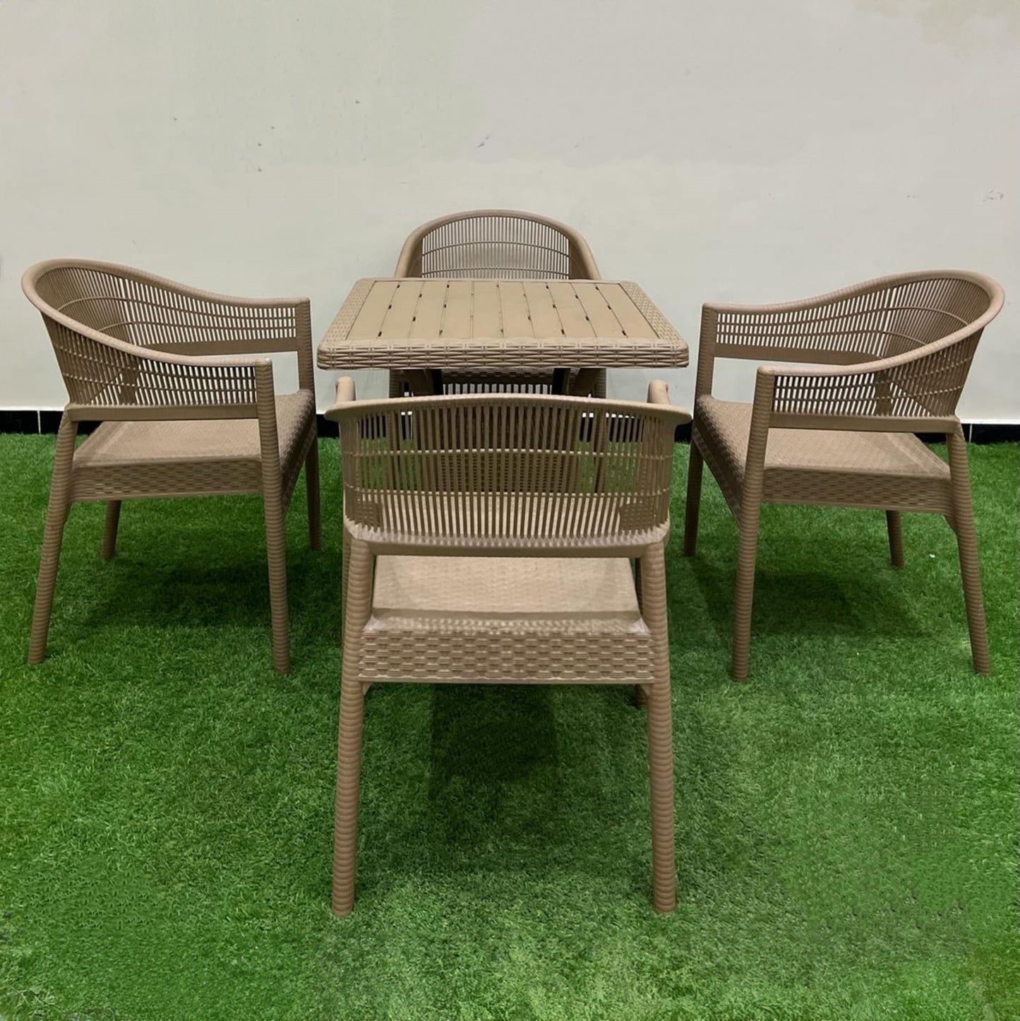 Outdoor furniture set - 5 pieces - FRS69