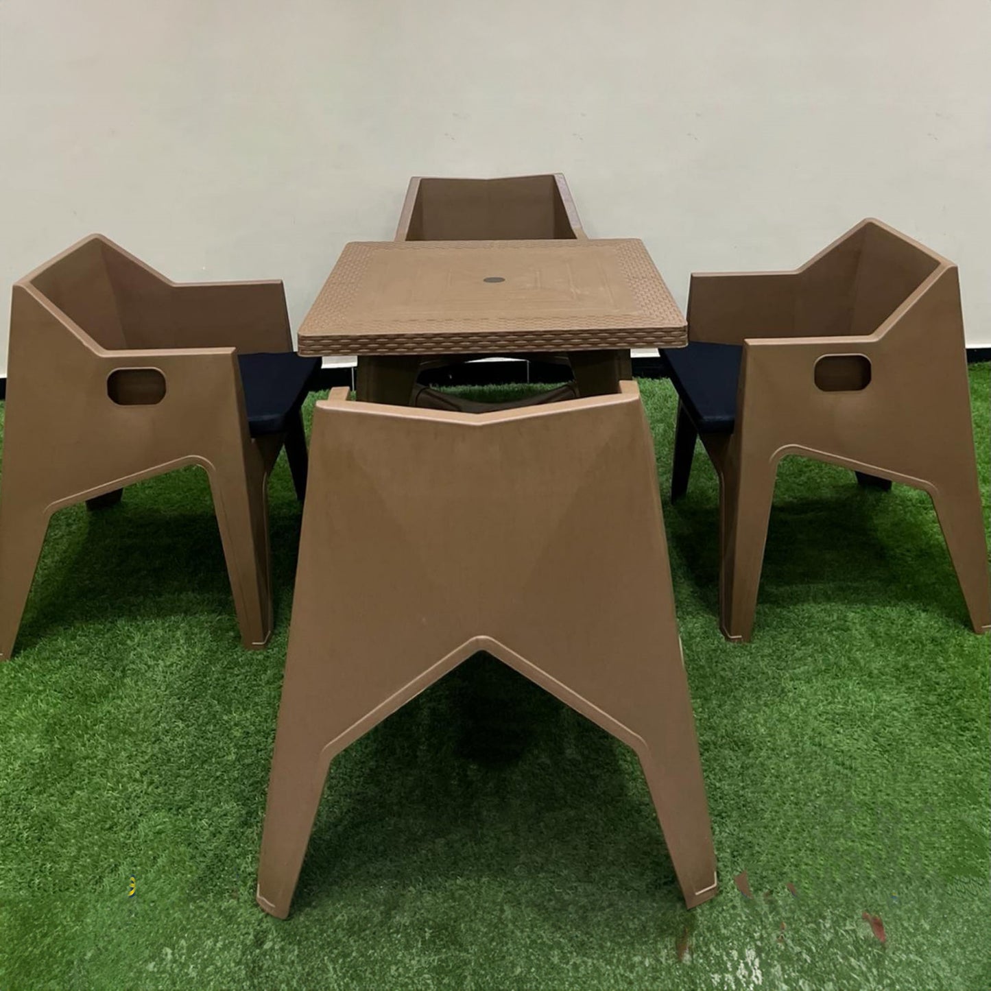 Outdoor furniture set - 5 pieces - FRS63