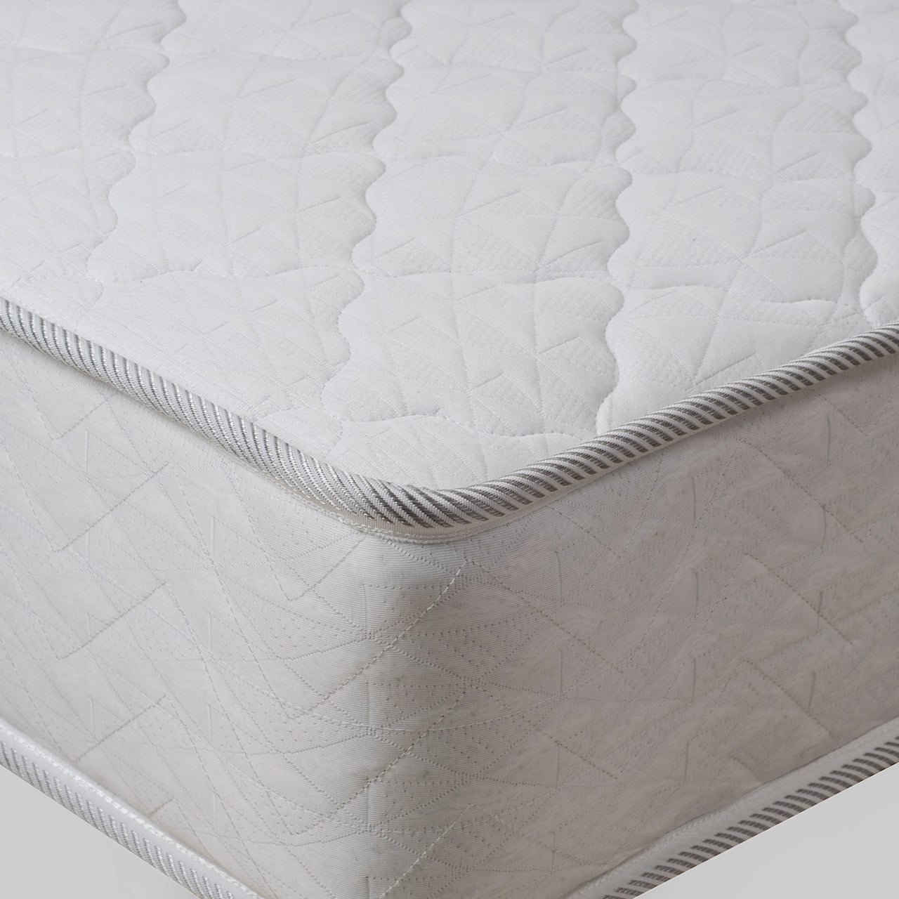 Mattress - Multiple Sizes - RICH44