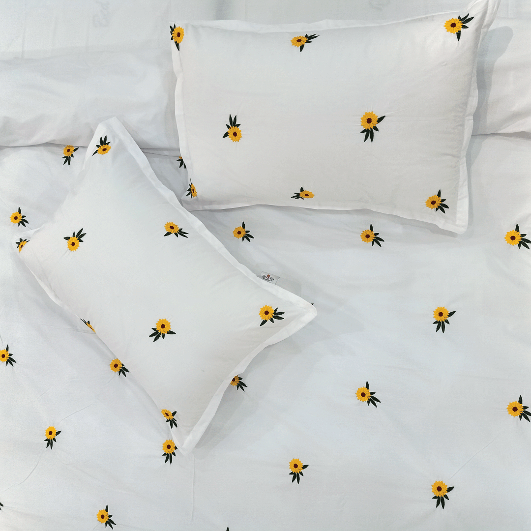 White Embroidered Duvet Cover Cotton 250tc Percale and 2 Pillowcases - Multiple Sizes - BD344