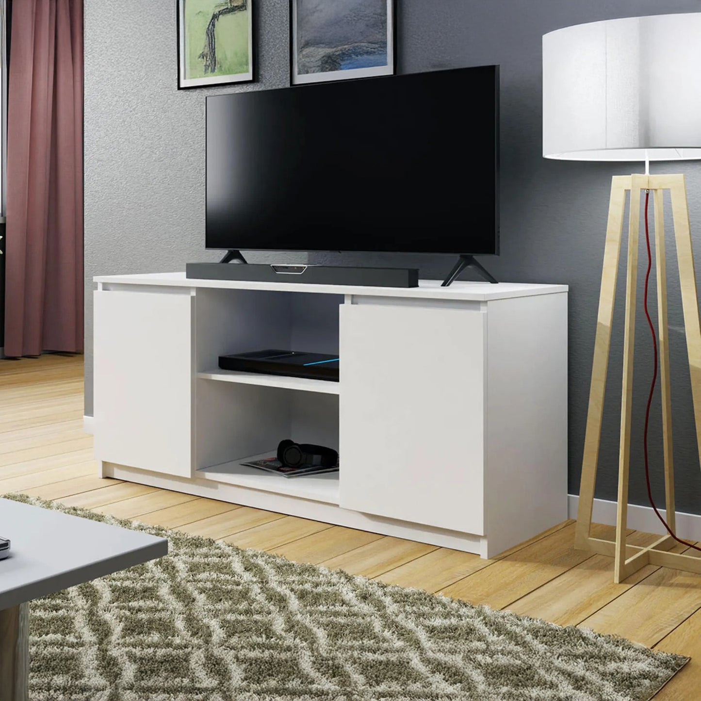 ترابيزة تليفزيون