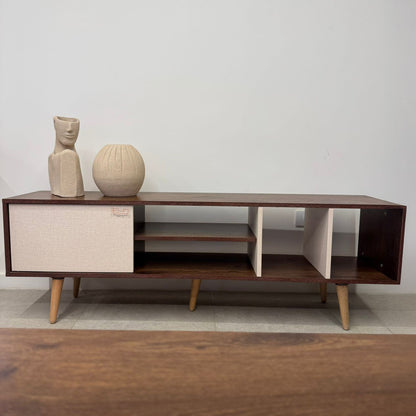 ترابيزة تليفزيون