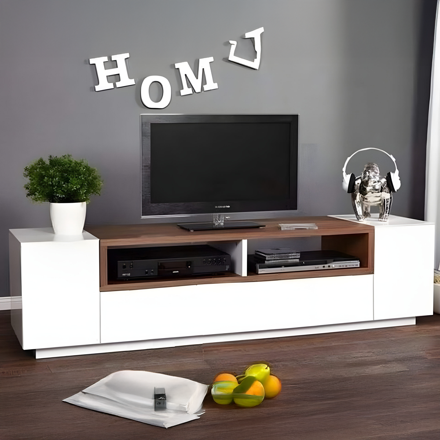 ترابيزة تليفزيون