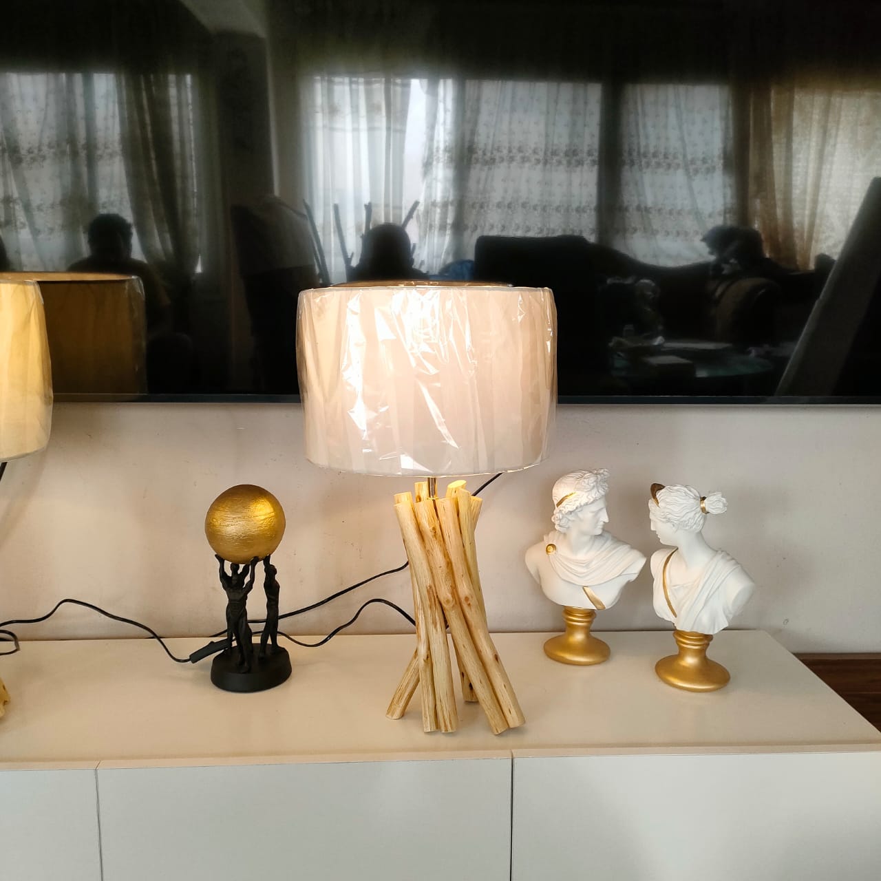 اباجورة ترابيزة