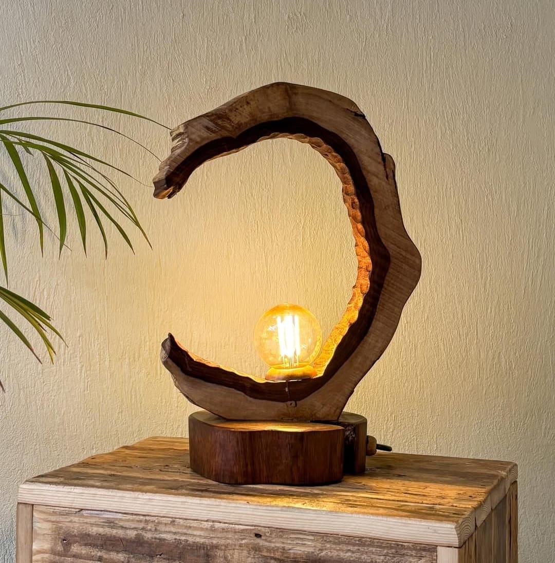 اباجورة ترابيزة