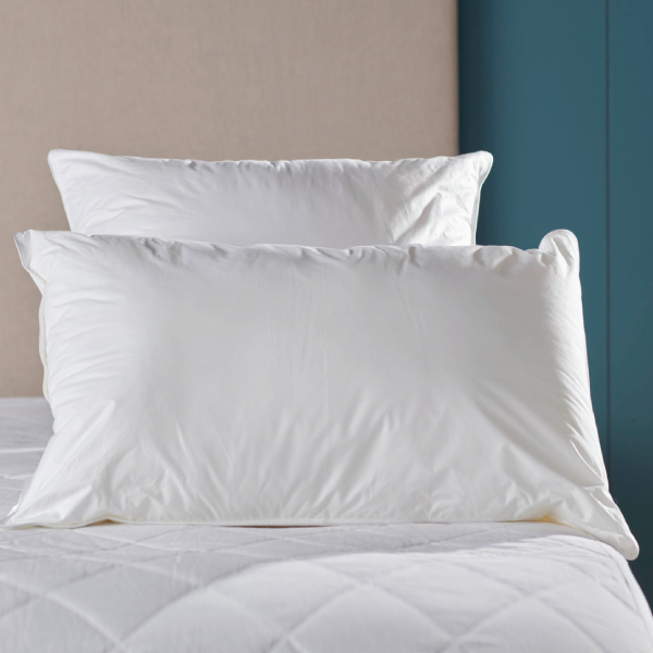 Natural Feather Pillow 50×70 cm BD307 Chic Homz